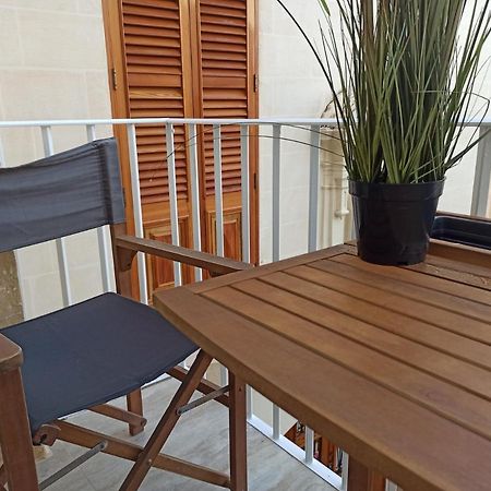 Beautiful Studio Apartment In Qormi Malta Екстер'єр фото
