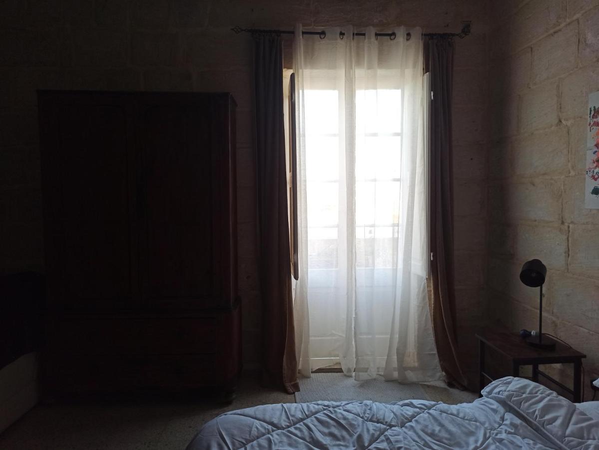 Beautiful Studio Apartment In Qormi Malta Екстер'єр фото