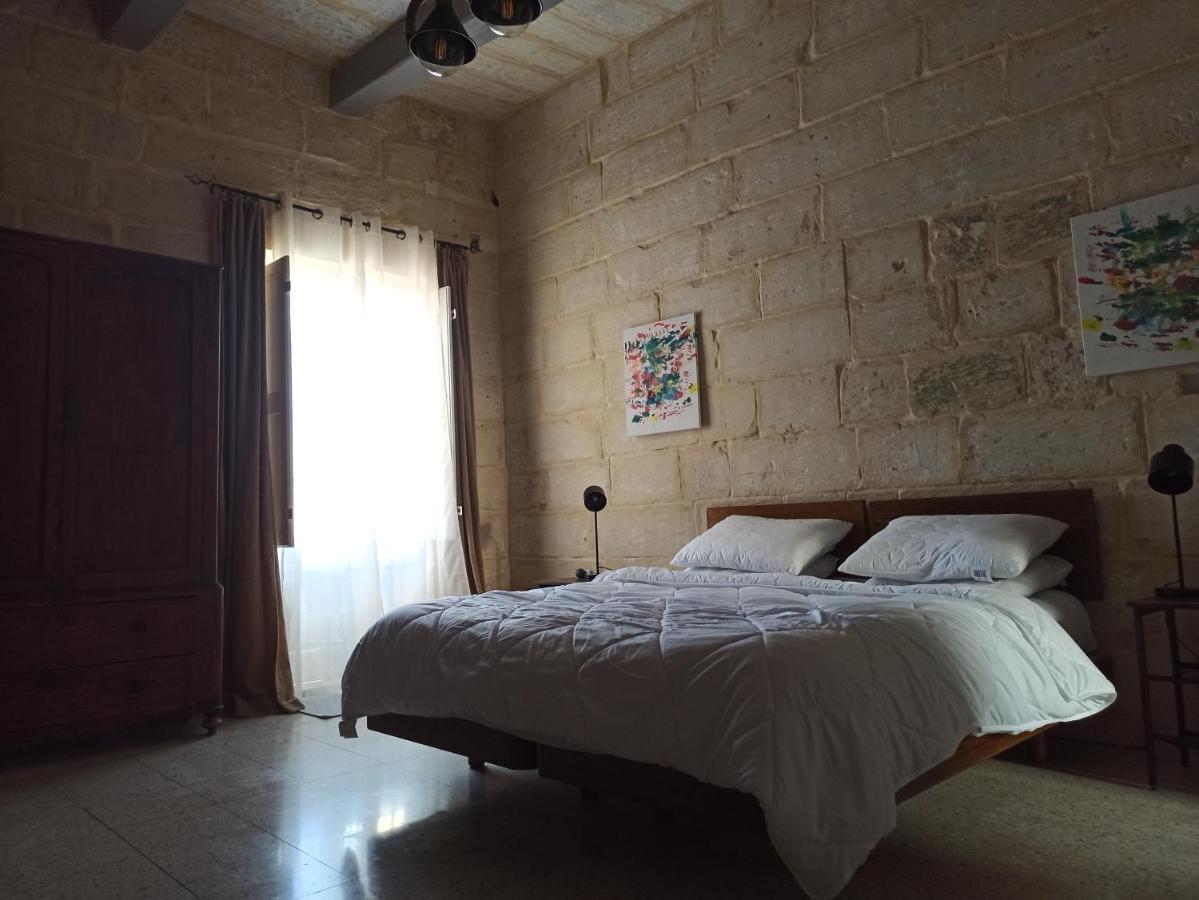 Beautiful Studio Apartment In Qormi Malta Екстер'єр фото
