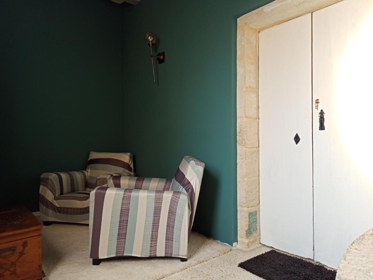 Beautiful Studio Apartment In Qormi Malta Екстер'єр фото